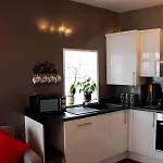Apartment Lighthouse View: Seaside Retreat With Sky Tv And Free Parking Scarborough