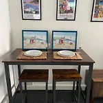 Lighthouse View: Seaside Retreat With Sky Tv And Free Parking * Scarborough
