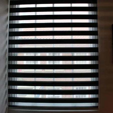 Apartment Lighthouse View: Seaside Retreat With Sky Tv And Free Parking