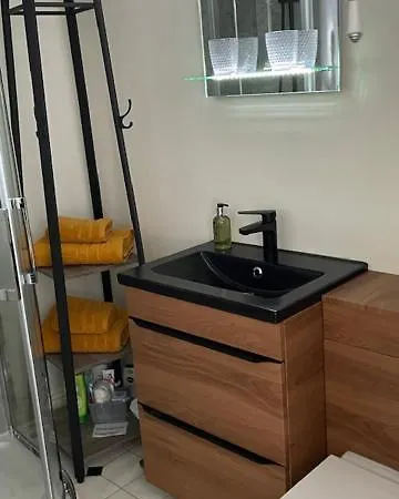 Apartment Lighthouse View: Seaside Retreat With Sky Tv And Free Parking Scarborough